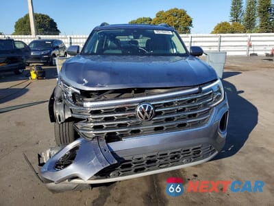 Piąte zdjęcie samochodu w środku: 2024 VOLKSWAGEN ATLAS SE VIN:1V2JR2CAXRC580474 - miniatura