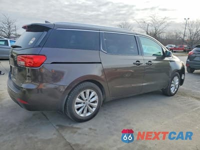 Trzecie zdjęcie samochodu z tyłu: 2018 KIA SEDONA EX VIN:KNDMC5C1XJ6395863 - miniatura