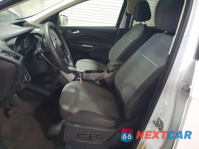 Zdjęcie 7 z 12 samochodu: 2014 FORD ESCAPE SE VIN:1FMCU9GX0EUC60533 - miniatura