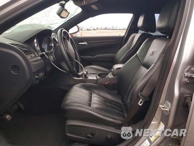 Zdjęcie 7 z 11 samochodu: 2013 CHRYSLER 300 S VIN:2C3CCABG6DH738878 - miniatura