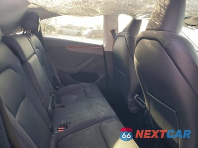 Zdjęcie 10 z 13 samochodu: 2026 TESLA MODEL Y VIN:7SAYGDEE5TA611609 - miniatura