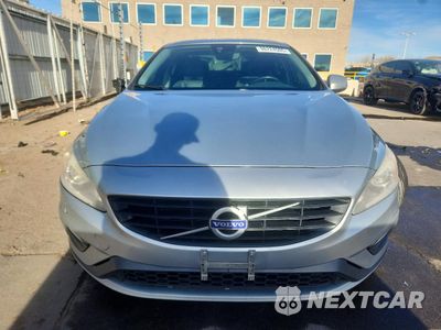 Piąte zdjęcie samochodu w środku: 2018 VOLVO S60 DYNAMIC VIN:YV140MTL5J2459992 - miniatura