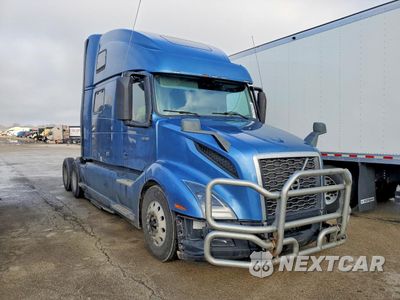 2020 VOLVO VNL SEMI TRUCK 4V4NC9EHXLN255878 - główne zdjęcie licytacji z USA - miniatura