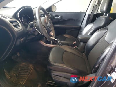 Zdjęcie 7 z 13 samochodu: 2021 JEEP COMPASS LATITUDE VIN:3C4NJCBB0MT581026 - miniatura