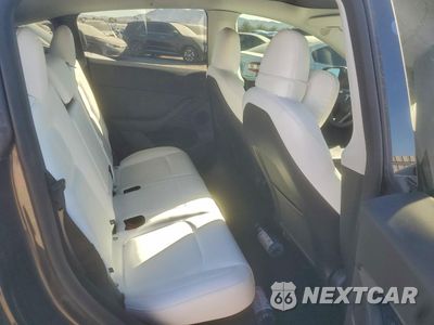 Zdjęcie 10 z 13 samochodu: 2025 TESLA MODEL Y VIN:7SAYGDED3SF226784 - miniatura