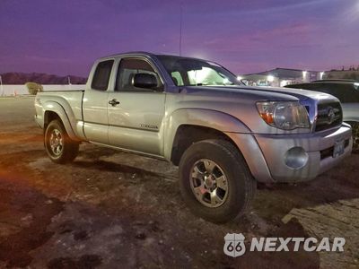 Czwarte zdjęcie samochodu z boku: 2005 TOYOTA TACOMA PRERUNNER ACCESS CAB VIN:5TETU62N15Z039734 - miniatura