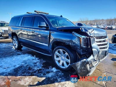 Czwarte zdjęcie samochodu z boku: 2019 CADILLAC ESCALADE ESV LUXURY VIN:1GYS4HKJ1KR321331 - miniatura