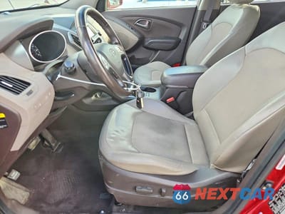 Zdjęcie 7 z 11 samochodu: 2014 HYUNDAI TUCSON SE VIN:KM8JU3AG4EU896112 - miniatura