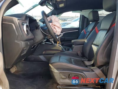 Zdjęcie 7 z 13 samochodu: 2023 CHEVROLET COLORADO Z71 VIN:1GCPTDEK8P1174538 - miniatura