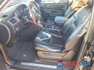 Zdjęcie 7 z 12 samochodu: 2010 CADILLAC ESCALADE ESV PREMIUM VIN:1GYUCJEF0AR149401 - miniatura