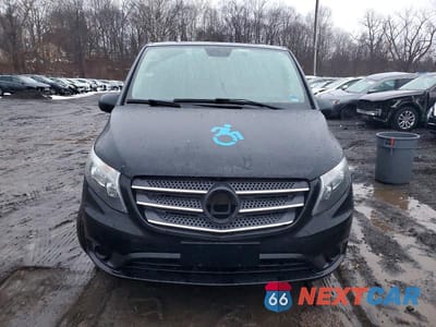 Piąte zdjęcie samochodu w środku: 2018 MERCEDES-BENZ METRIS VIN:WD4PG2EE4J3428704 - miniatura