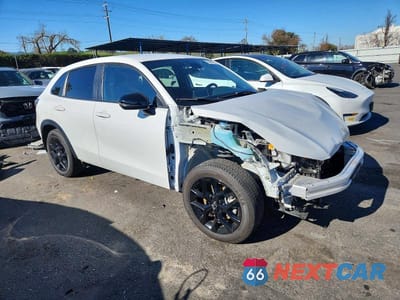 Czwarte zdjęcie samochodu z boku: 2024 HONDA HR-V SPORT VIN:3CZRZ1H57RM718510 - miniatura