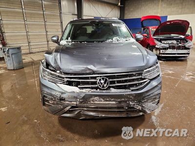Piąte zdjęcie samochodu w środku: 2022 VOLKSWAGEN TIGUAN SE VIN:3VV2B7AX7NM151558 - miniatura