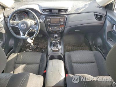 Zdjęcie 8 z 12 samochodu: 2017 NISSAN ROGUE S VIN:KNMAT2MV3HP541138 - miniatura