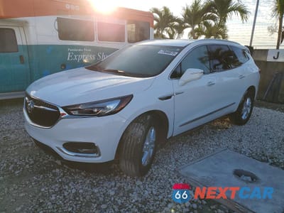 2018 BUICK ENCLAVE ESSENCE 5GAERBKW5JJ122102 - główne zdjęcie licytacji z USA - miniatura