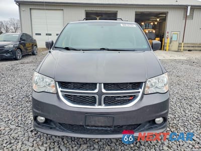 Piąte zdjęcie samochodu w środku: 2017 DODGE GRAND CARAVAN SXT VIN:2C4RDGCG2HR714274 - miniatura