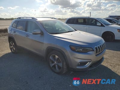 Czwarte zdjęcie samochodu z boku: 2019 JEEP CHEROKEE LIMITED VIN:1C4PJLDB8KD123243 - miniatura