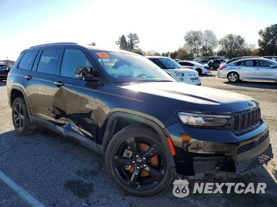 Czwarte zdjęcie samochodu z boku: 2023 JEEP GRAND CHEROKEE L LAREDO VIN:1C4RJKAG7P8822544 - miniatura