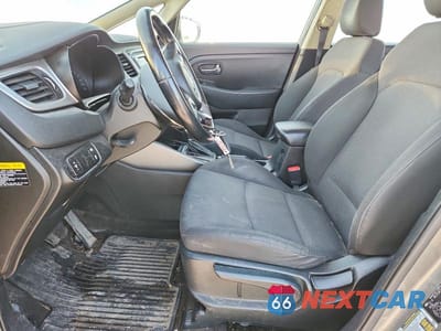 Zdjęcie 7 z 11 samochodu: 2014 KIA RONDO VIN:KNAHT8A32E7047799 - miniatura