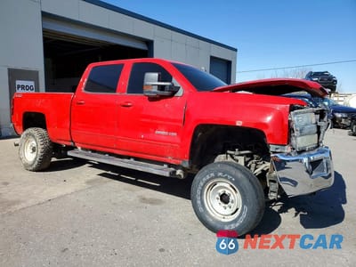 Czwarte zdjęcie samochodu z boku: 2016 CHEVROLET SILVERADO K2500 HEAVY DUTY LT VIN:1GC1KVE88GF176876 - miniatura