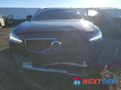 Piąte zdjęcie samochodu w środku: 2019 VOLVO V90 CROSS COUNTRY T5 MOMENTUM VIN:YV4102NKXK1079617 - miniatura