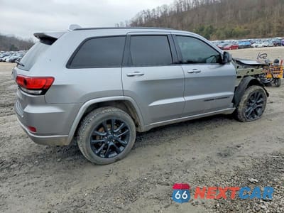 Trzecie zdjęcie samochodu z tyłu: 2021 JEEP GRAND CHEROKEE LAREDO VIN:1C4RJFAG0MC772490 - miniatura