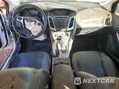 Zdjęcie 8 z 12 samochodu: 2014 FORD FOCUS SE VIN:1FADP3F26EL109792 - miniatura