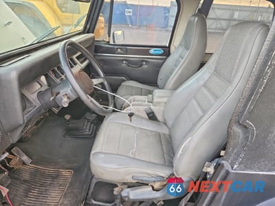 Zdjęcie 7 z 12 samochodu: 1993 JEEP WRANGLER / YJ VIN:1J4FY29S2PP222800 - miniatura