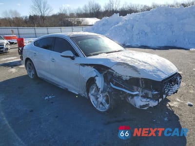 Czwarte zdjęcie samochodu z boku: 2019 AUDI A5 PREMIUM S LINE VIN:WAUDNCF50KA099081 - miniatura