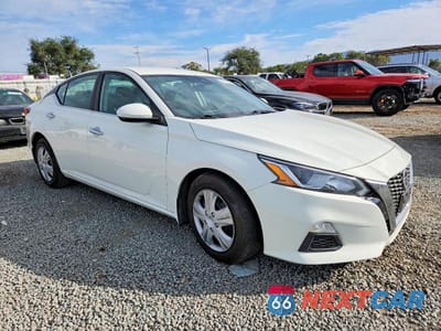 Czwarte zdjęcie samochodu z boku: 2021 NISSAN ALTIMA S VIN:1N4BL4BV0MN382853 - miniatura