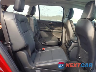 Zdjęcie 11 z 14 samochodu: 2025 LINCOLN AVIATOR VIN:5LM5J6WC7SGL31409 - miniatura