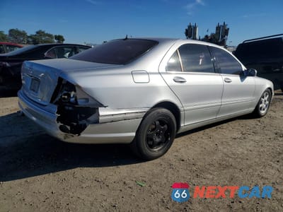 Trzecie zdjęcie samochodu z tyłu: 2001 MERCEDES-BENZ S 430 VIN:WDBNG70J81A135563 - miniatura