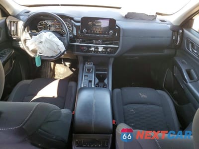Zdjęcie 8 z 13 samochodu: 2024 NISSAN PATHFINDER SV VIN:5N1DR3BB0RC273924 - miniatura