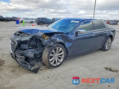 2018 CHRYSLER 300 LIMITED 2C3CCAEG1JH153990 - główne zdjęcie licytacji z USA - miniatura