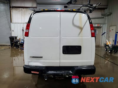 Zdjęcie 6 z 13 samochodu: 2019 CHEVROLET EXPRESS DELIVERY VAN VIN:1GCWGAFP2K1161916 - miniatura