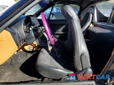 Zdjęcie 7 z 12 samochodu: 1994 MAZDA MX-5 MIATA VIN:JM1NA3530R0508859 - miniatura