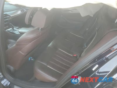 Zdjęcie 12 z 13 samochodu: 2019 BMW M550XI VIN:WBAJB9C52KB465023 - miniatura