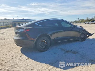 Trzecie zdjęcie samochodu z tyłu: 2019 TESLA MODEL 3 VIN:5YJ3E1EA7KF397801 - miniatura