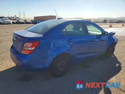 Trzecie zdjęcie samochodu z tyłu: 2017 CHEVROLET SONIC LS VIN:1G1JB5SH4H4126647 - miniatura