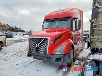 Drugie zdjęcie samochodu z przodu: 2023 VOLVO VN VNL VIN:4V4NC9EH7PN612987 - miniatura