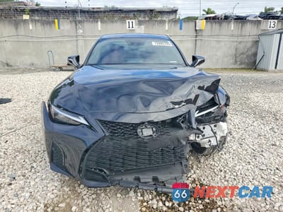 Piąte zdjęcie samochodu w środku: 2023 LEXUS IS 350 F SPORT VIN:JTHGZ1B2XP5064051 - miniatura