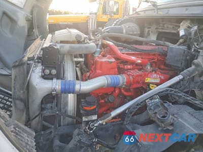 Zdjęcie 7 z 10 samochodu: 2017 VOLVO VN VNL VIN:4V4N39TG9HN987968 - miniatura