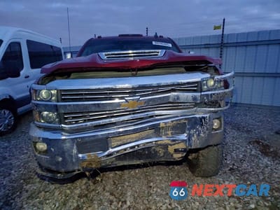 Piąte zdjęcie samochodu w środku: 2018 CHEVROLET SILVERADO K3500 LTZ VIN:1GC5K0CY3JZ203446 - miniatura