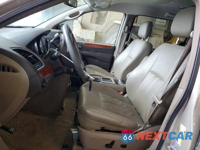 Zdjęcie 7 z 12 samochodu: 2014 CHRYSLER TOWN & COUNTRY TOURING VIN:2C4RC1BG2ER460322 - miniatura