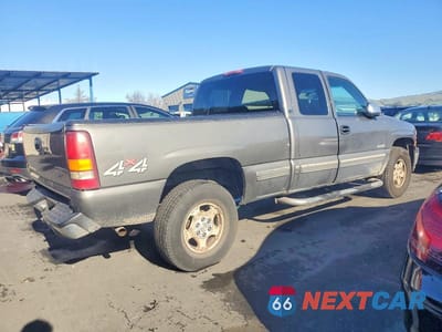 Trzecie zdjęcie samochodu z tyłu: 2000 CHEVROLET SILVERADO K1500 VIN:2GCEK19V7Y1120415 - miniatura