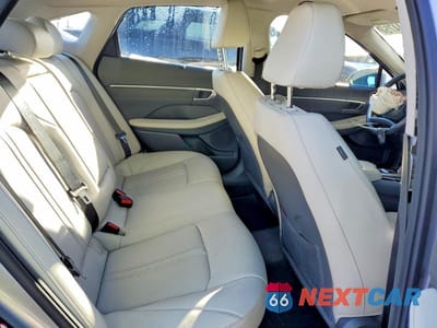 Zdjęcie 10 z 11 samochodu: 2021 HYUNDAI SONATA HYBRID VIN:KMHL54JJ0MA032858 - miniatura