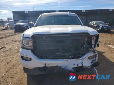 Piąte zdjęcie samochodu w środku: 2017 GMC SIERRA K1500 SLT VIN:1GTV2NEJ7HZ102210 - miniatura