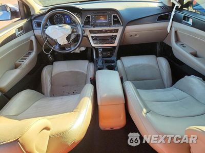 Zdjęcie 8 z 12 samochodu: 2015 HYUNDAI SONATA SPORT VIN:5NPE34AF7FH042586 - miniatura