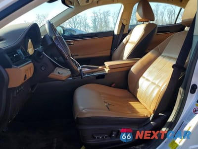 Zdjęcie 7 z 12 samochodu: 2018 LEXUS ES 350 VIN:58ABK1GG6JU102039 - miniatura
