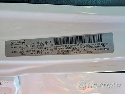 Zdjęcie 13 z 13 samochodu: 2018 JEEP WRANGLER UNLIMITED SAHARA VIN:1C4HJXEG5JW292239 - miniatura